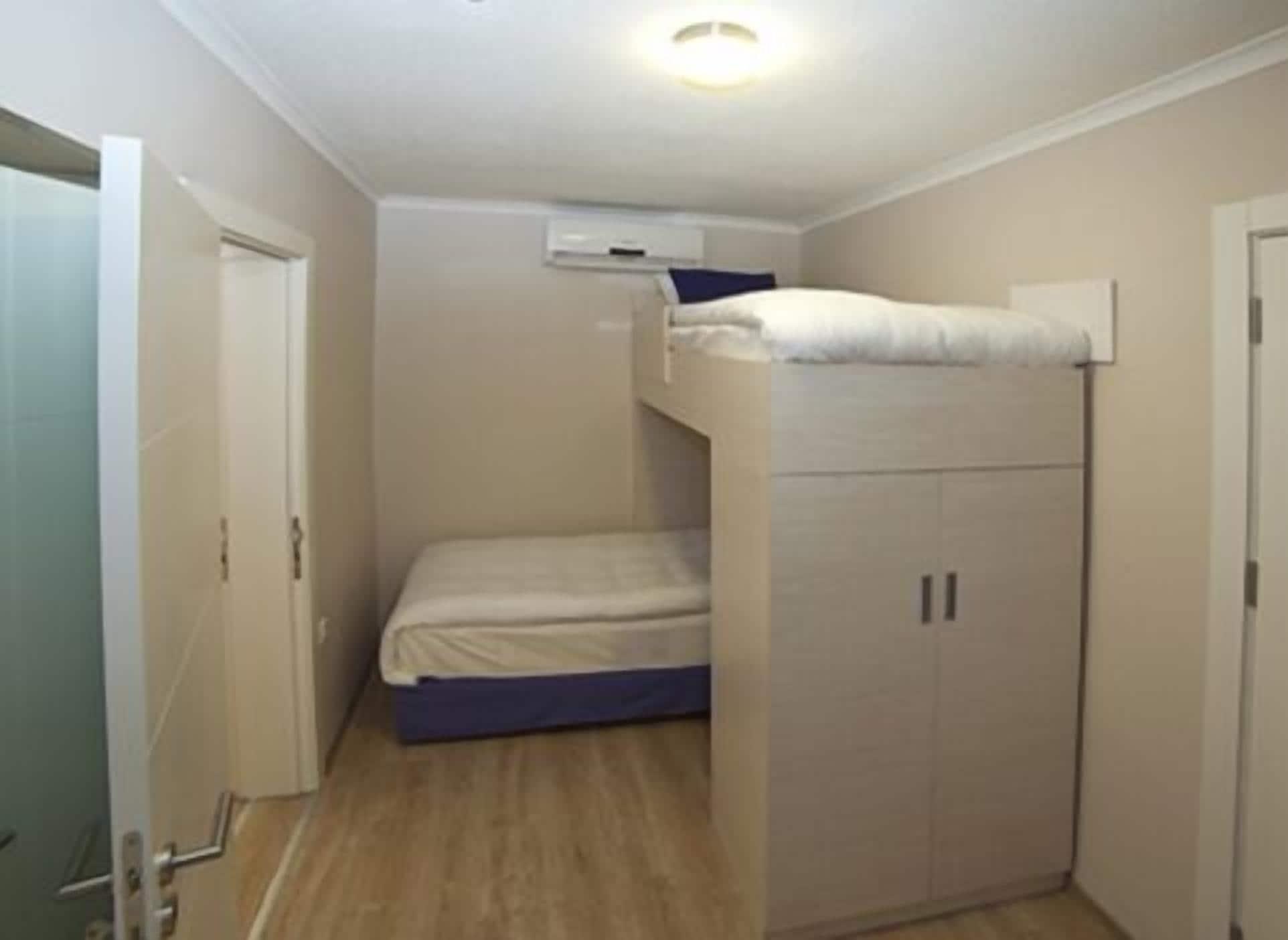 Walk In Hotel Измир Экстерьер фото