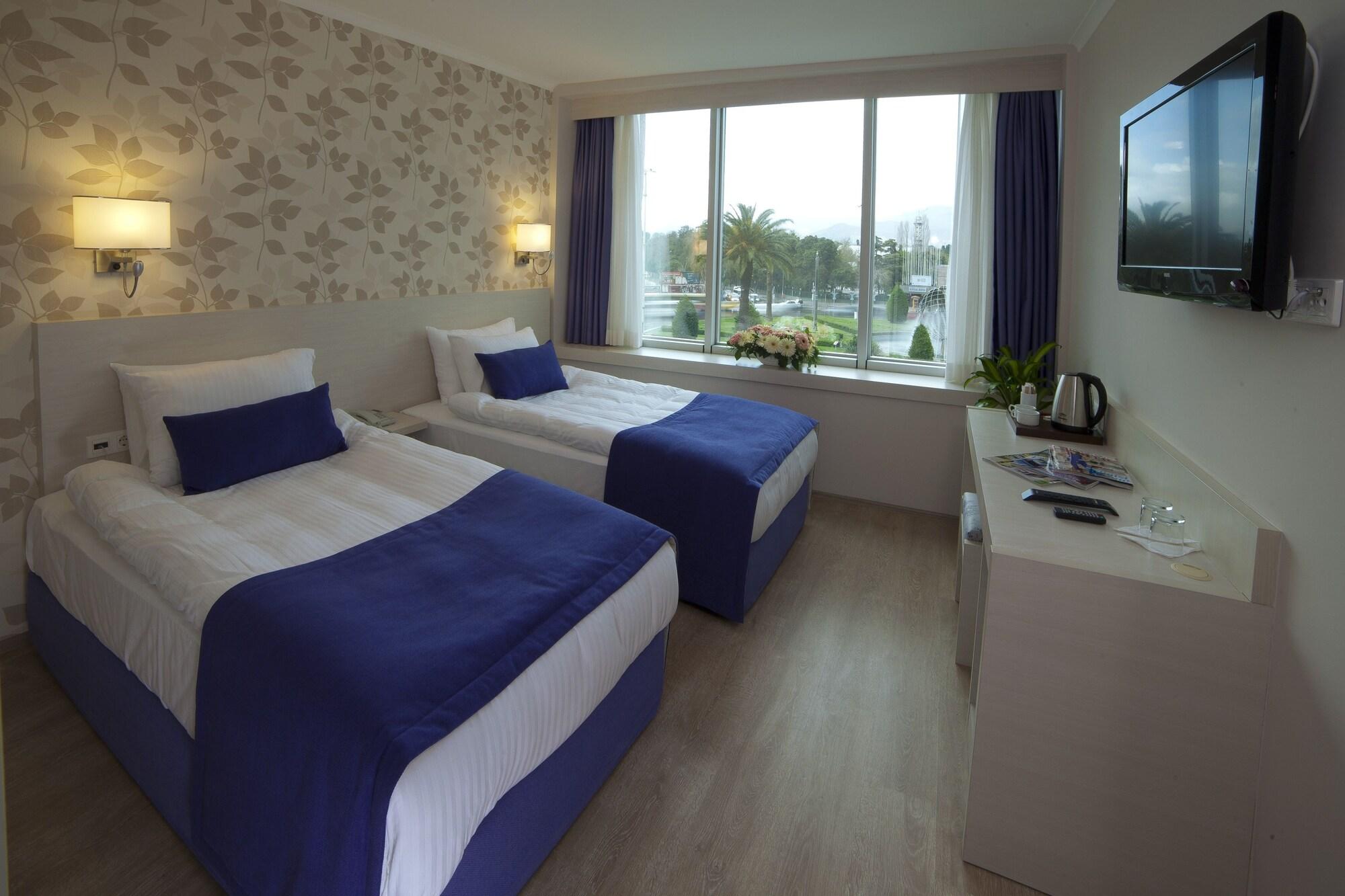 Walk In Hotel Измир Экстерьер фото