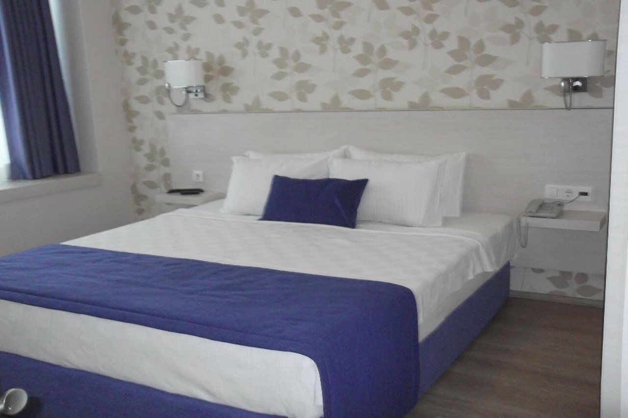 Walk In Hotel Измир Экстерьер фото